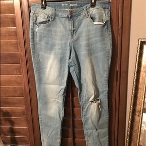 These are a light wash pair of jeans.